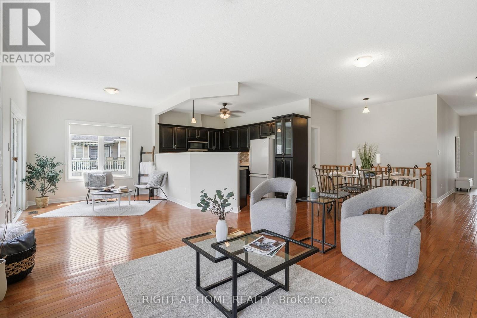 5 Park Place Lane, Clarington (Newcastle), Ontario  L1B 0B2 - Photo 8 - E13838894