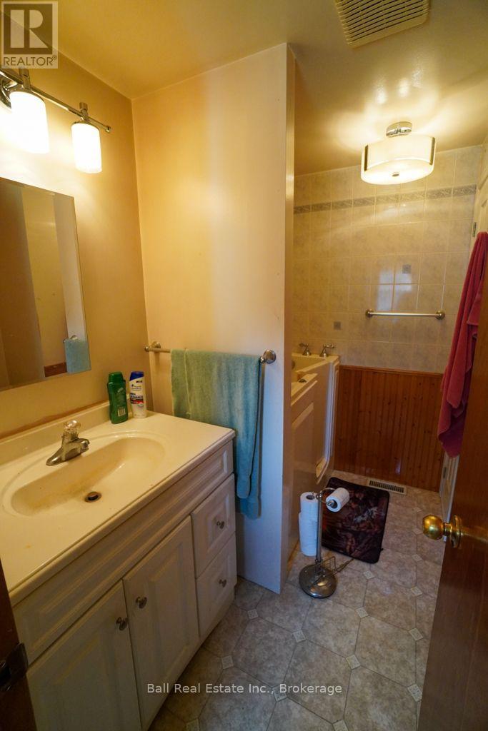 30882 Hwy 28 E, Bancroft (Dungannon Ward), Ontario  K0L 1C0 - Photo 27 - X13839596
