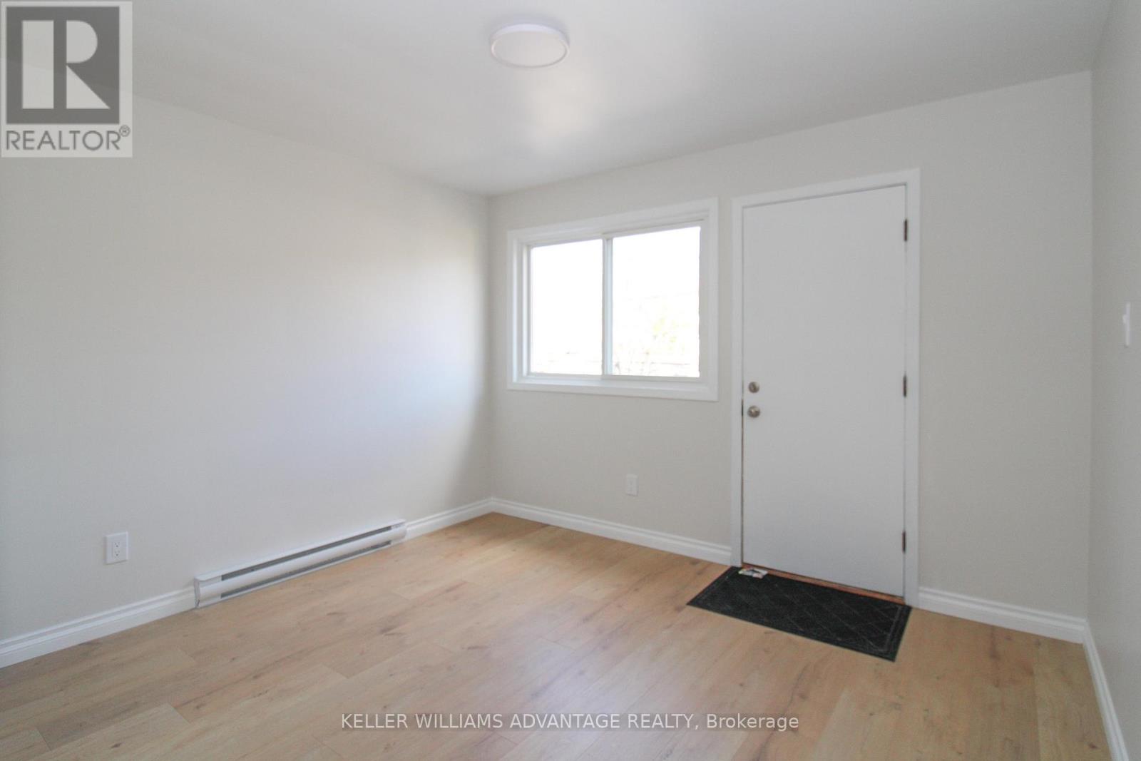 Upper - 506 Sherbrooke Street, Peterborough (Town Ward 3), Ontario  K9J 2P3 - Photo 17 - X13839840
