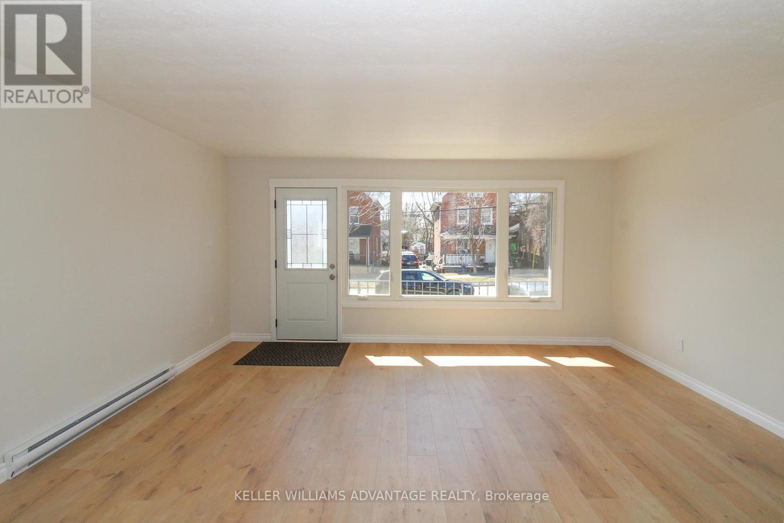 Main - 506 Sherbrooke Street, Peterborough (Town Ward 3), Ontario  K9J 2P3 - Photo 3 - X13839846