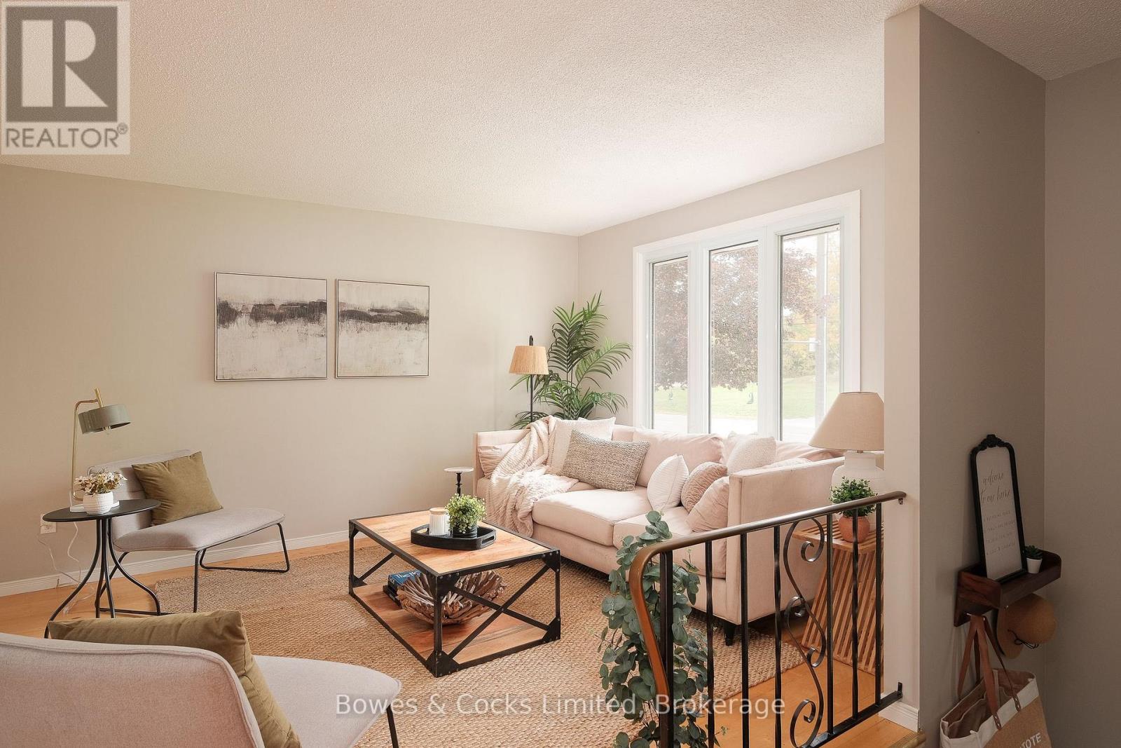 591 Otonabee Drive, Peterborough (Ashburnham Ward 4), Ontario  K9J 7X8 - Photo 5 - X13840090