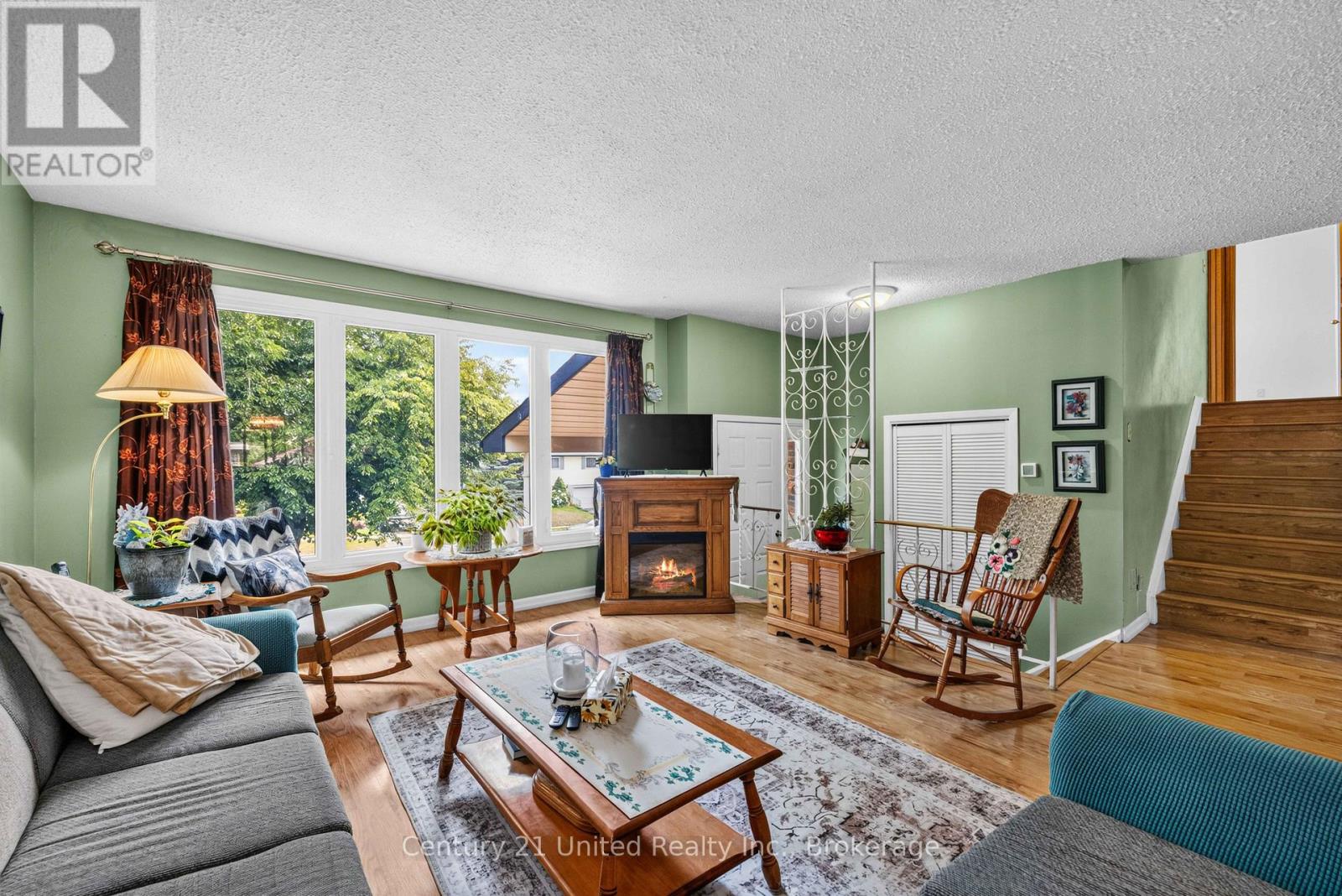 941 Golfview Road, Peterborough (Otonabee Ward 1), Ontario  K9J 7W2 - Photo 3 - X13840730