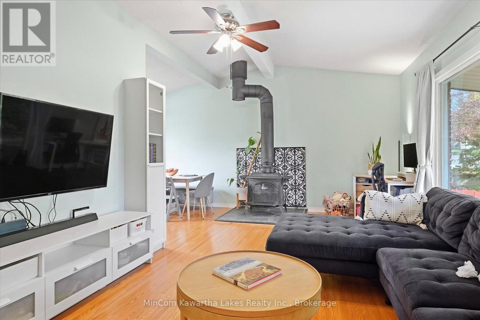 472 Highland Road, Peterborough (Northcrest Ward 5), Ontario  K9H 5J7 - Photo 5 - X13841098