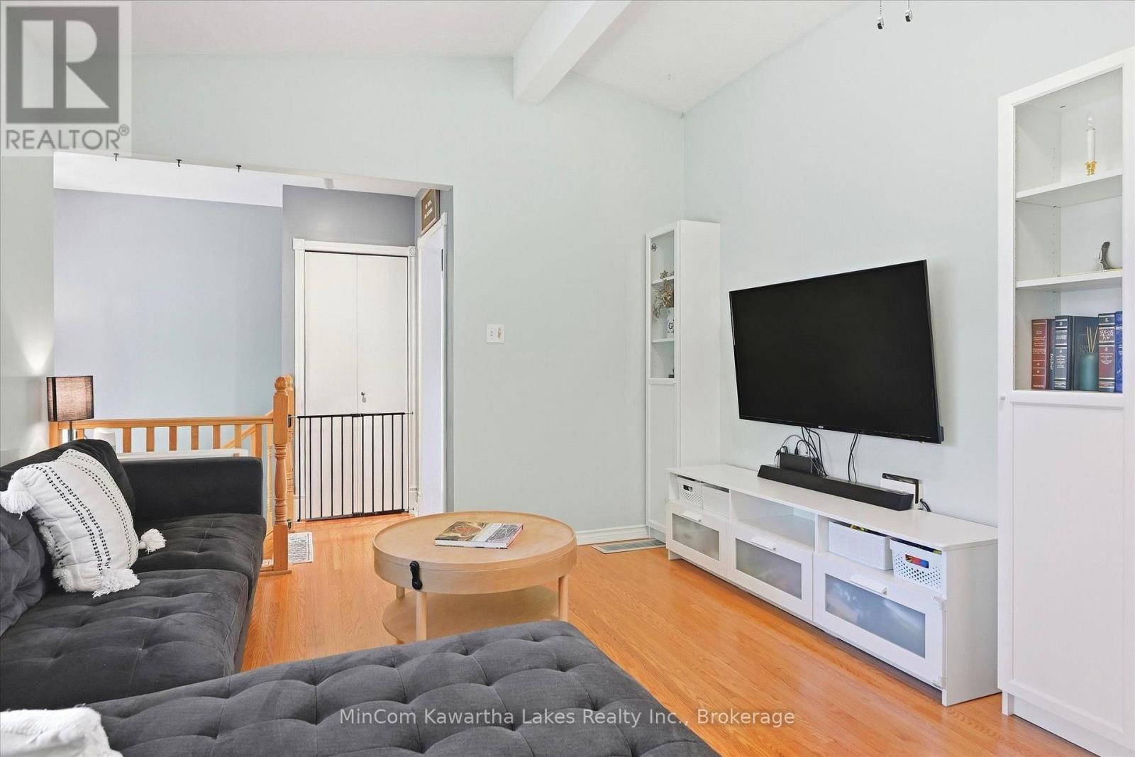 472 Highland Road, Peterborough (Northcrest Ward 5), Ontario  K9H 5J7 - Photo 6 - X13841098