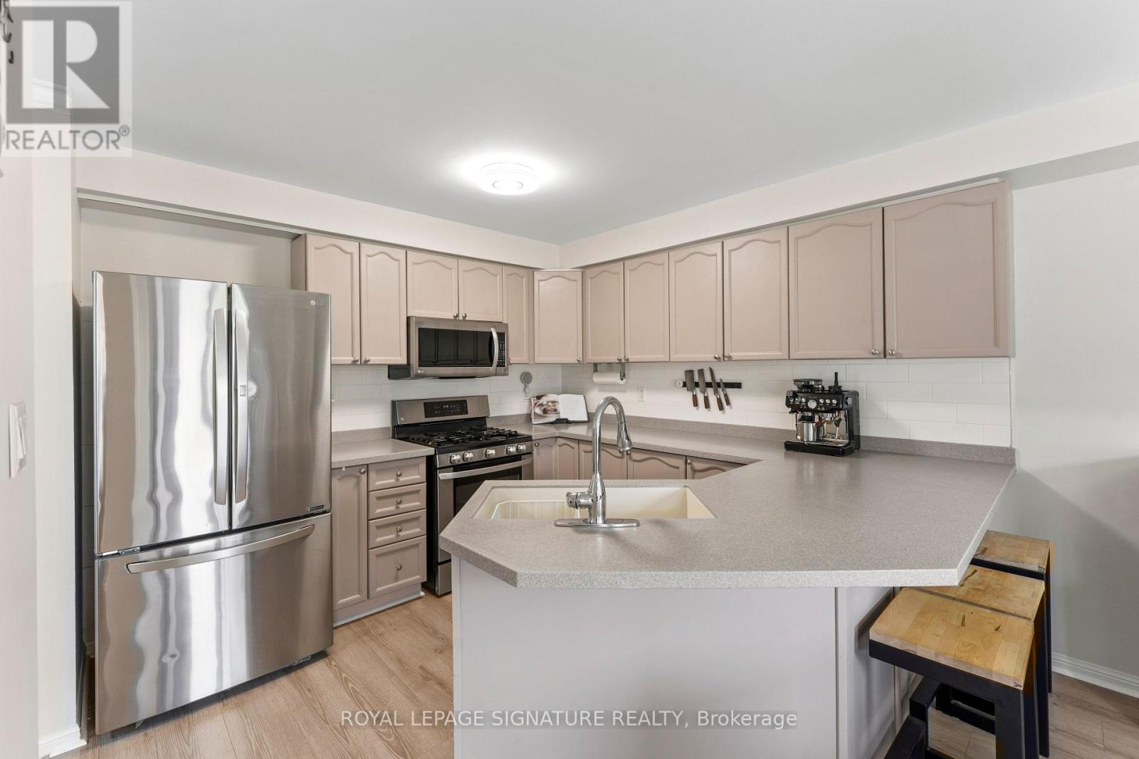 16 Beacham Crescent, Clarington (Newcastle), Ontario  L1B 1N2 - Photo 12 - E13841030