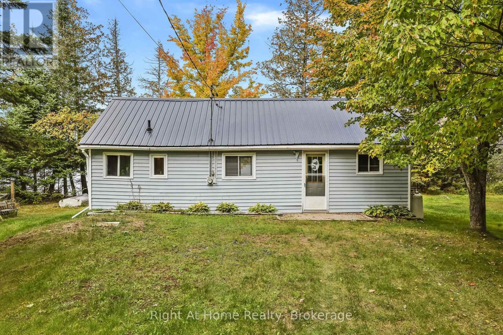 25 SNOW LK LANE, wollaston, Ontario