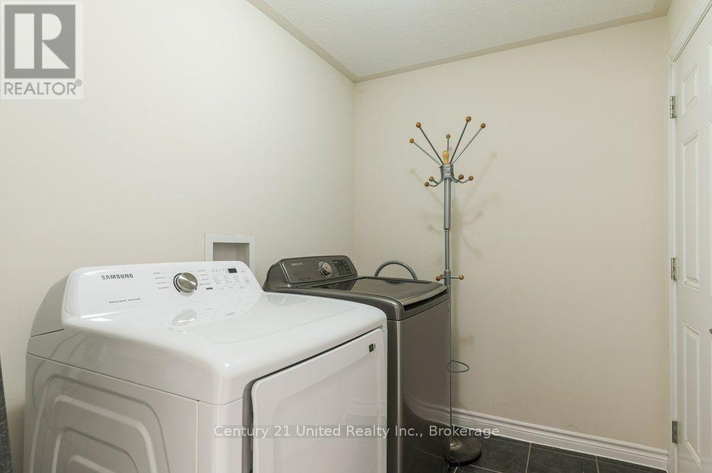 57 Voyageur Street, Peterborough (Northcrest Ward 5), Ontario  K9L 0E7 - Photo 10 - X13841330