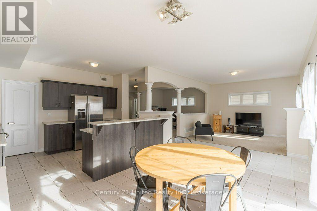 57 Voyageur Street, Peterborough (Northcrest Ward 5), Ontario  K9L 0E7 - Photo 4 - X13841330