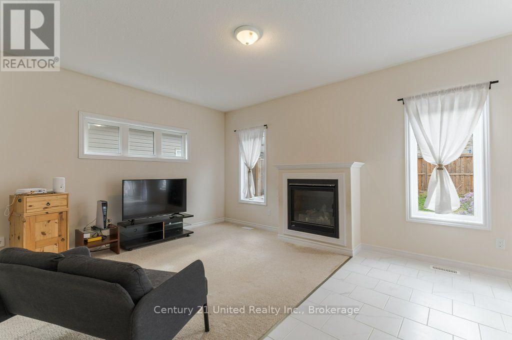 57 Voyageur Street, Peterborough (Northcrest Ward 5), Ontario  K9L 0E7 - Photo 7 - X13841330