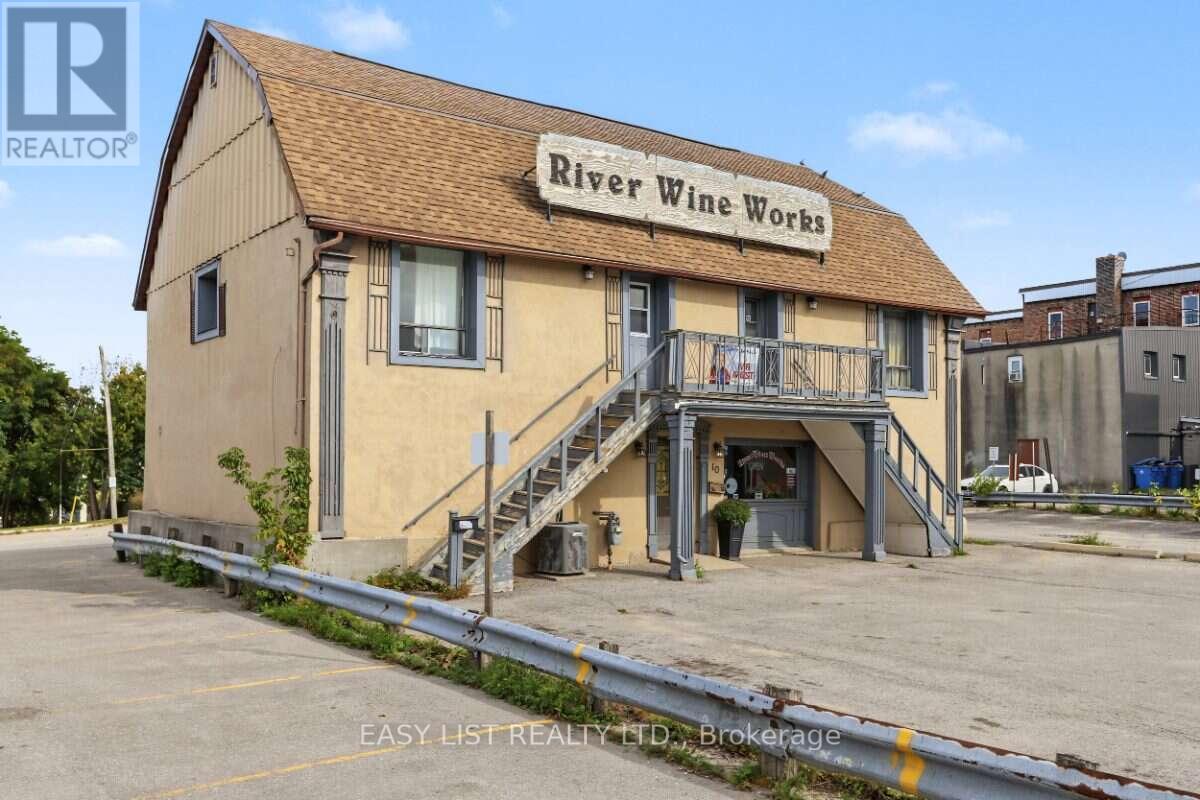 10 YORK STREET N, kawartha lakes (lindsay), Ontario