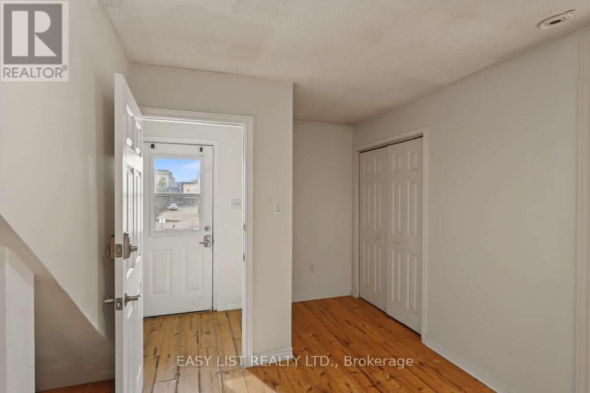 10 York Street N, Kawartha Lakes (Lindsay), Ontario  K9V 3Z6 - Photo 35 - X13841764