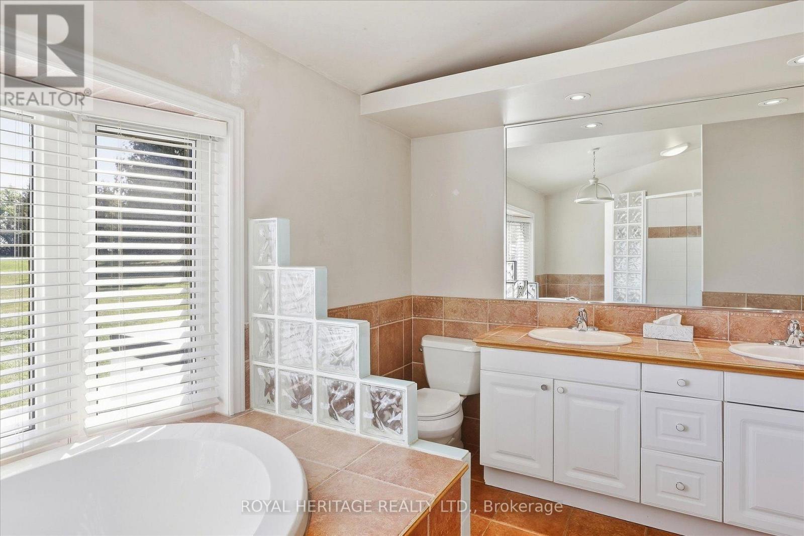 4249 County Road 32 Road, Douro-Dummer, Ontario  K0L 2H0 - Photo 21 - X13842420