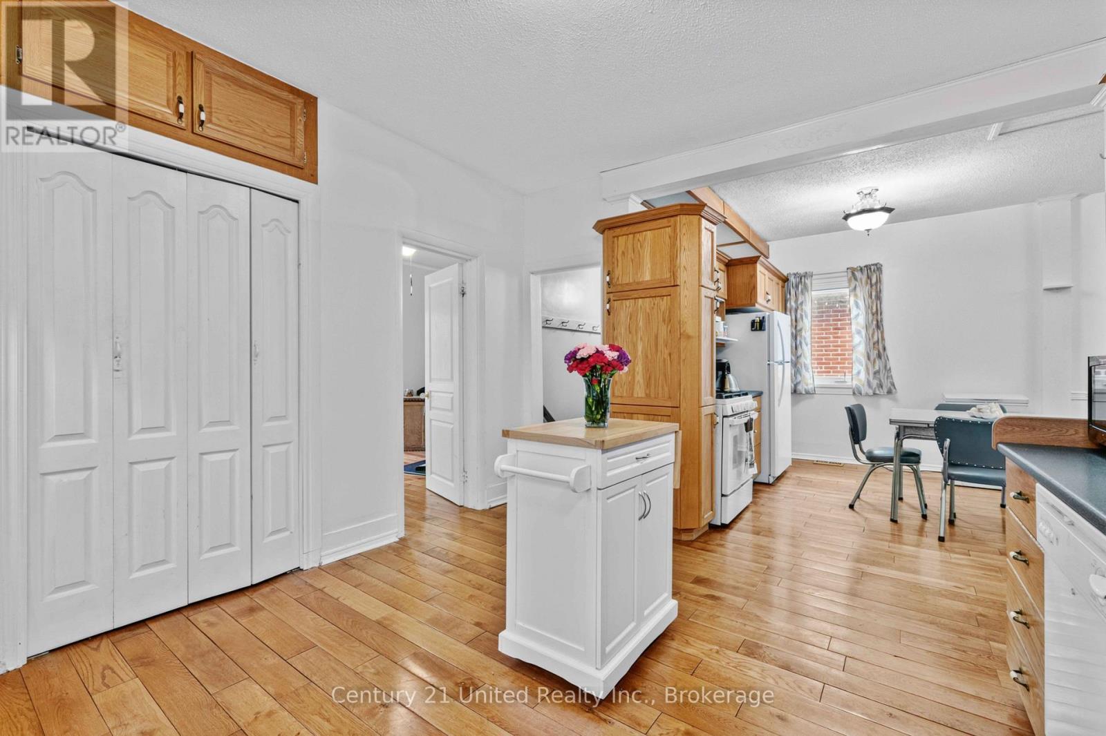 528 Brioux Avenue, Peterborough (Otonabee Ward 1), Ontario  K9J 4G7 - Photo 12 - X13842796