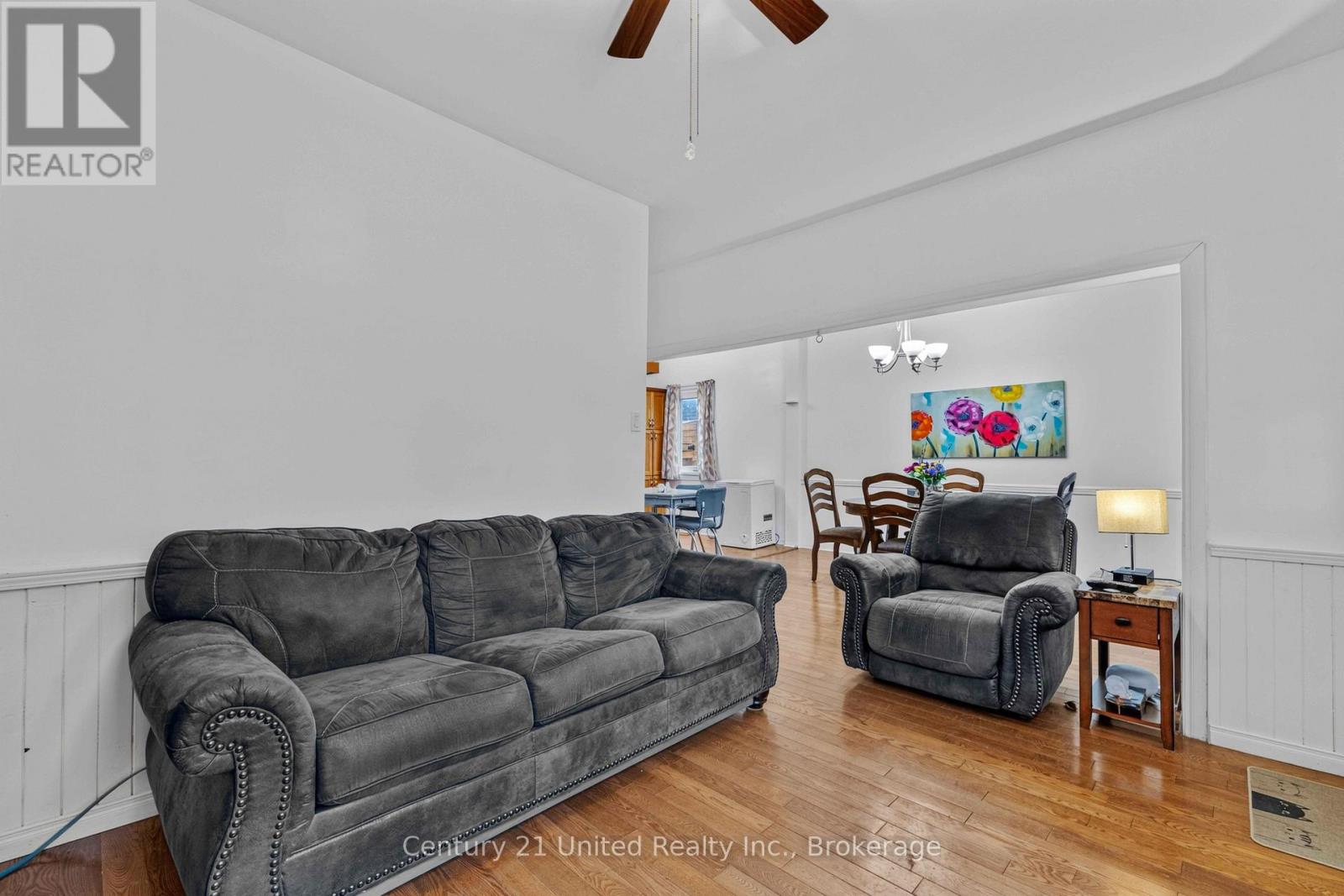 528 Brioux Avenue, Peterborough (Otonabee Ward 1), Ontario  K9J 4G7 - Photo 4 - X13842796