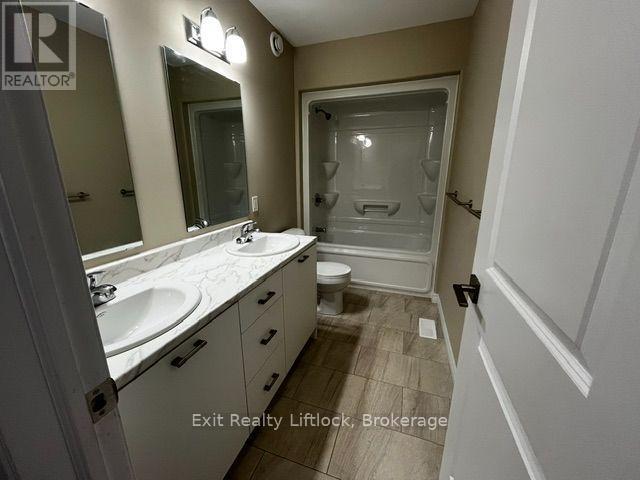 232 O'neil Street, Peterborough (Monaghan Ward 2), Ontario  K9K 0H1 - Photo 15 - X13842806
