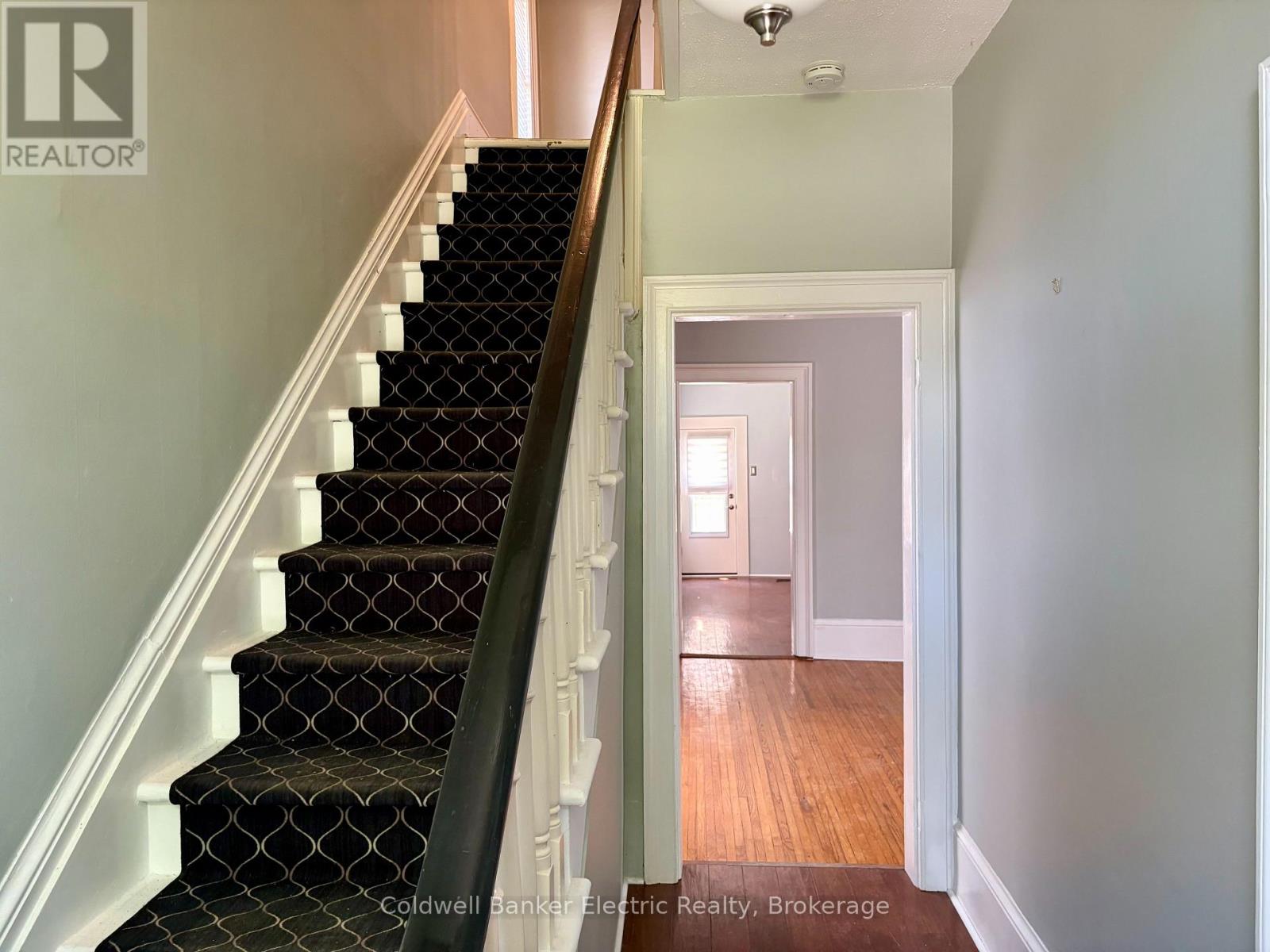 21 Sussex Street N, Kawartha Lakes (Lindsay), Ontario  K9V 4H3 - Photo 4 - X13842960