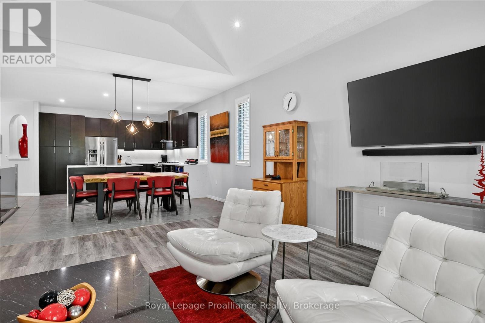 645 Goodwin Terrace, Peterborough (Monaghan Ward 2), Ontario  K9J 0H6 - Photo 13 - X13843180