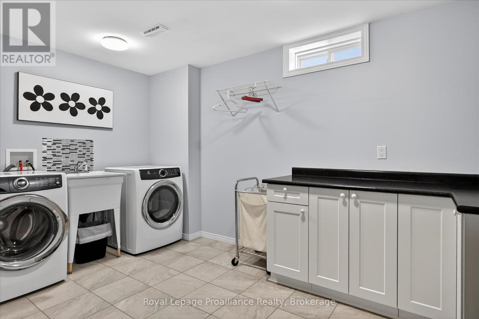 645 Goodwin Terrace, Peterborough (Monaghan Ward 2), Ontario  K9J 0H6 - Photo 28 - X13843180