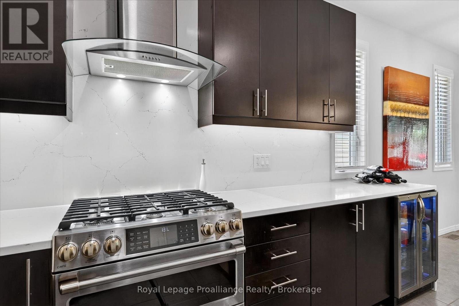 645 Goodwin Terrace, Peterborough (Monaghan Ward 2), Ontario  K9J 0H6 - Photo 7 - X13843180
