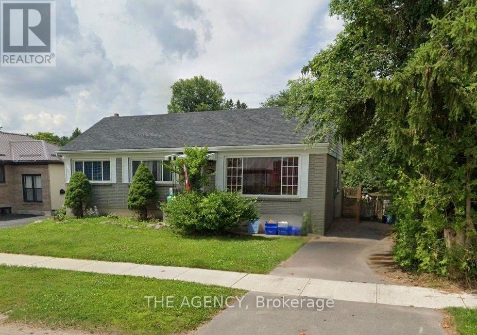 887 Philip Street, Peterborough (Northcrest Ward 5), Ontario  K9H 6E4 - Photo 2 - X13843256