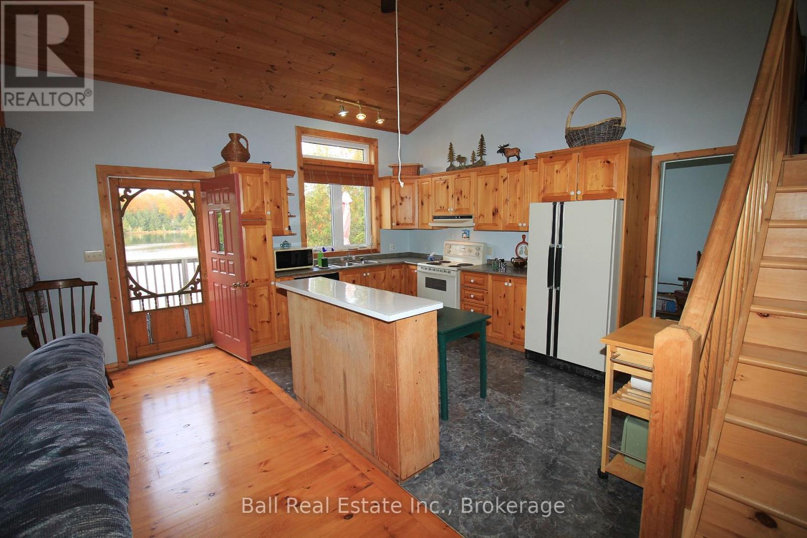 1034 Charlie George Lake Drive N, Dysart Et Al (Harcourt), Ontario  K0L 1X0 - Photo 6 - X13843990