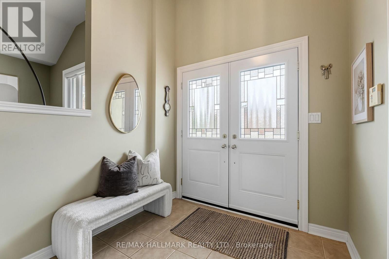 62 William Jose Court, Clarington (Newcastle), Ontario  L1B 1N6 - Photo 3 - E13845500