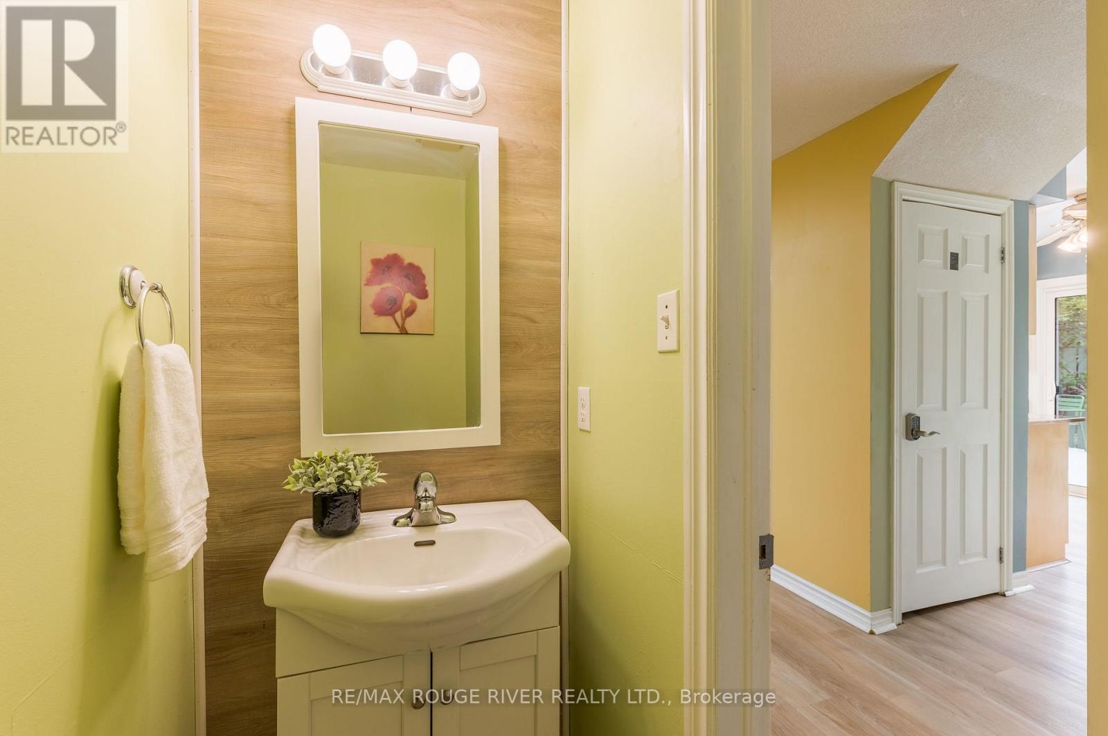 244 Ridgewood Road, Peterborough (Monaghan Ward 2), Ontario  K9J 8A3 - Photo 13 - X13846422