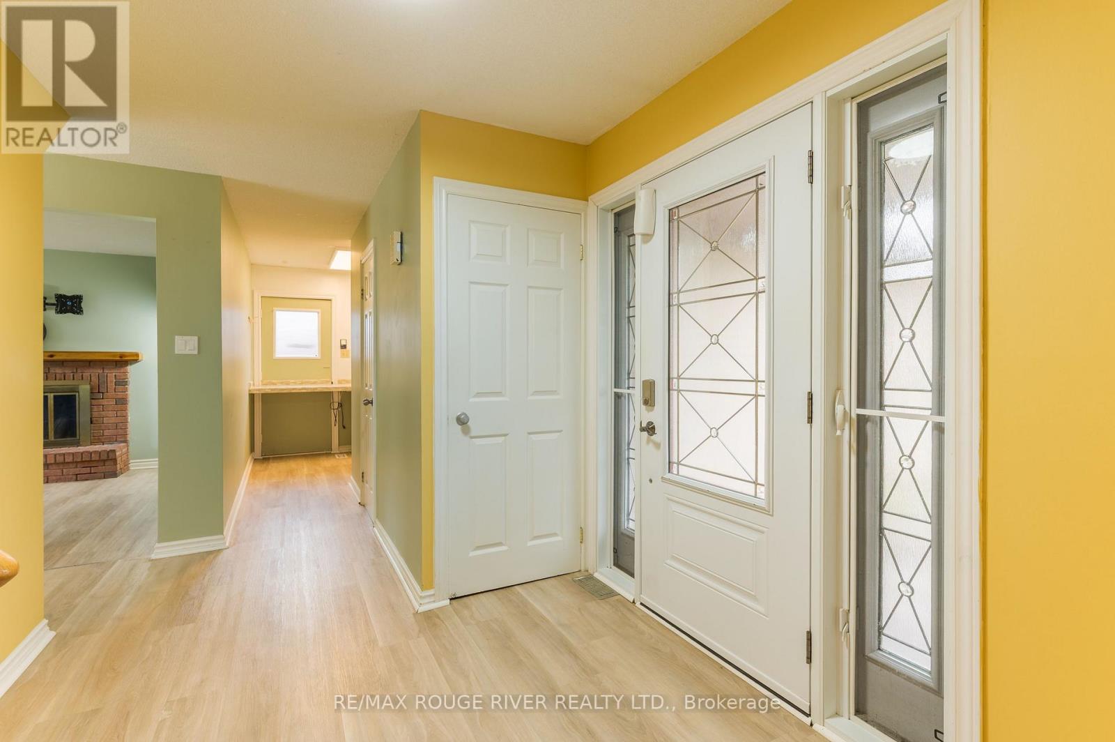 244 Ridgewood Road, Peterborough (Monaghan Ward 2), Ontario  K9J 8A3 - Photo 2 - X13846422