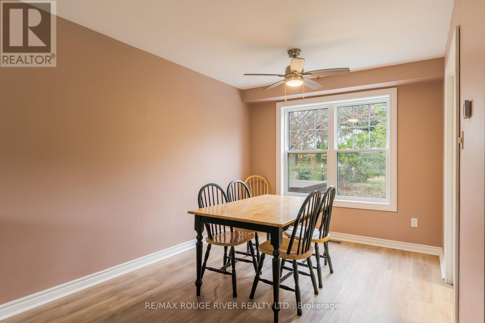 244 Ridgewood Road, Peterborough (Monaghan Ward 2), Ontario  K9J 8A3 - Photo 5 - X13846422