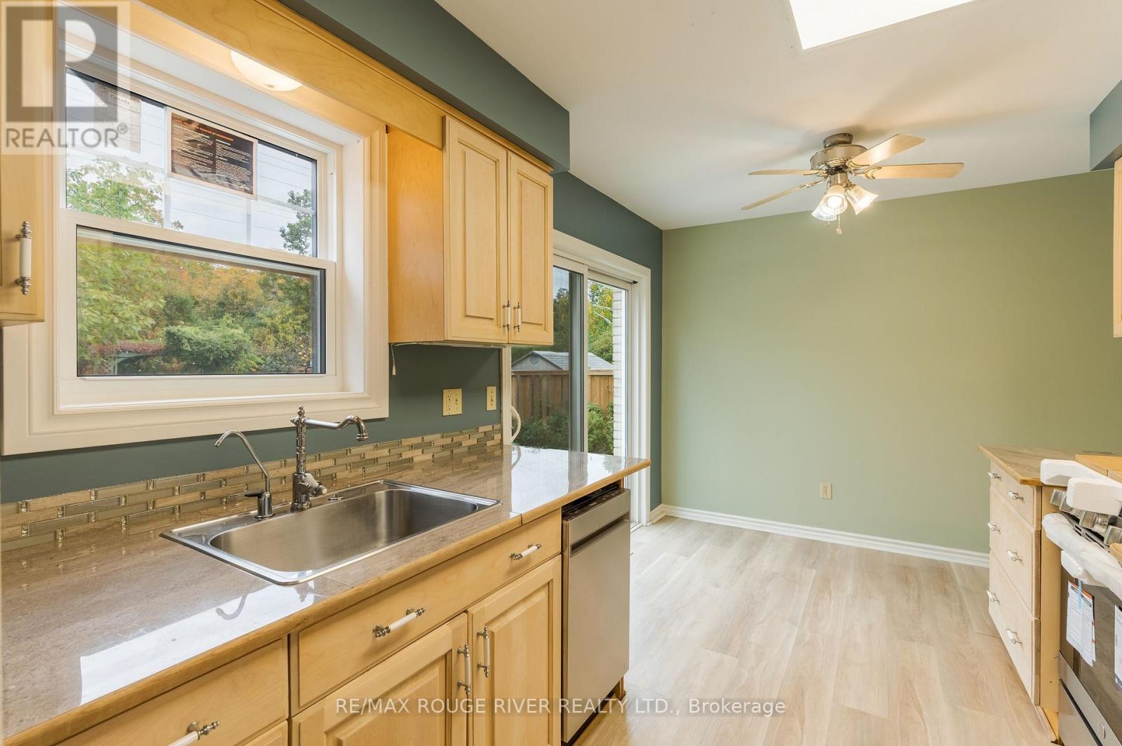 244 Ridgewood Road, Peterborough (Monaghan Ward 2), Ontario  K9J 8A3 - Photo 9 - X13846422