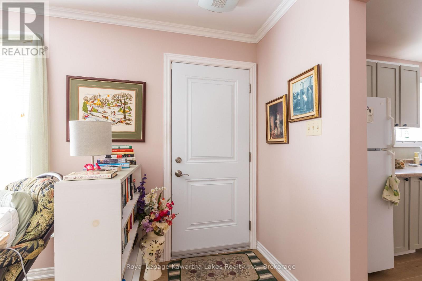 115 Victoria Avenue N, Kawartha Lakes (Lindsay), Ontario  K9V 4G9 - Photo 4 - X13846648
