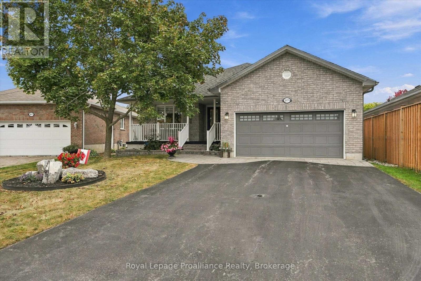2979 Jennifer Drive, Peterborough (Northcrest Ward 5), Ontario  K9L 1Z9 - Photo 2 - X13847222