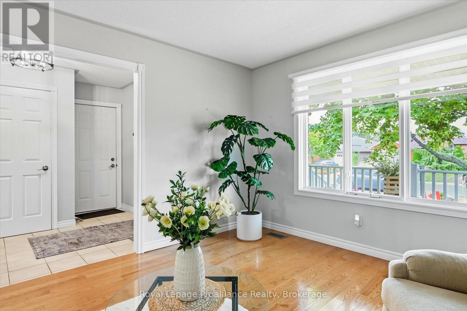 2979 Jennifer Drive, Peterborough (Northcrest Ward 5), Ontario  K9L 1Z9 - Photo 6 - X13847222