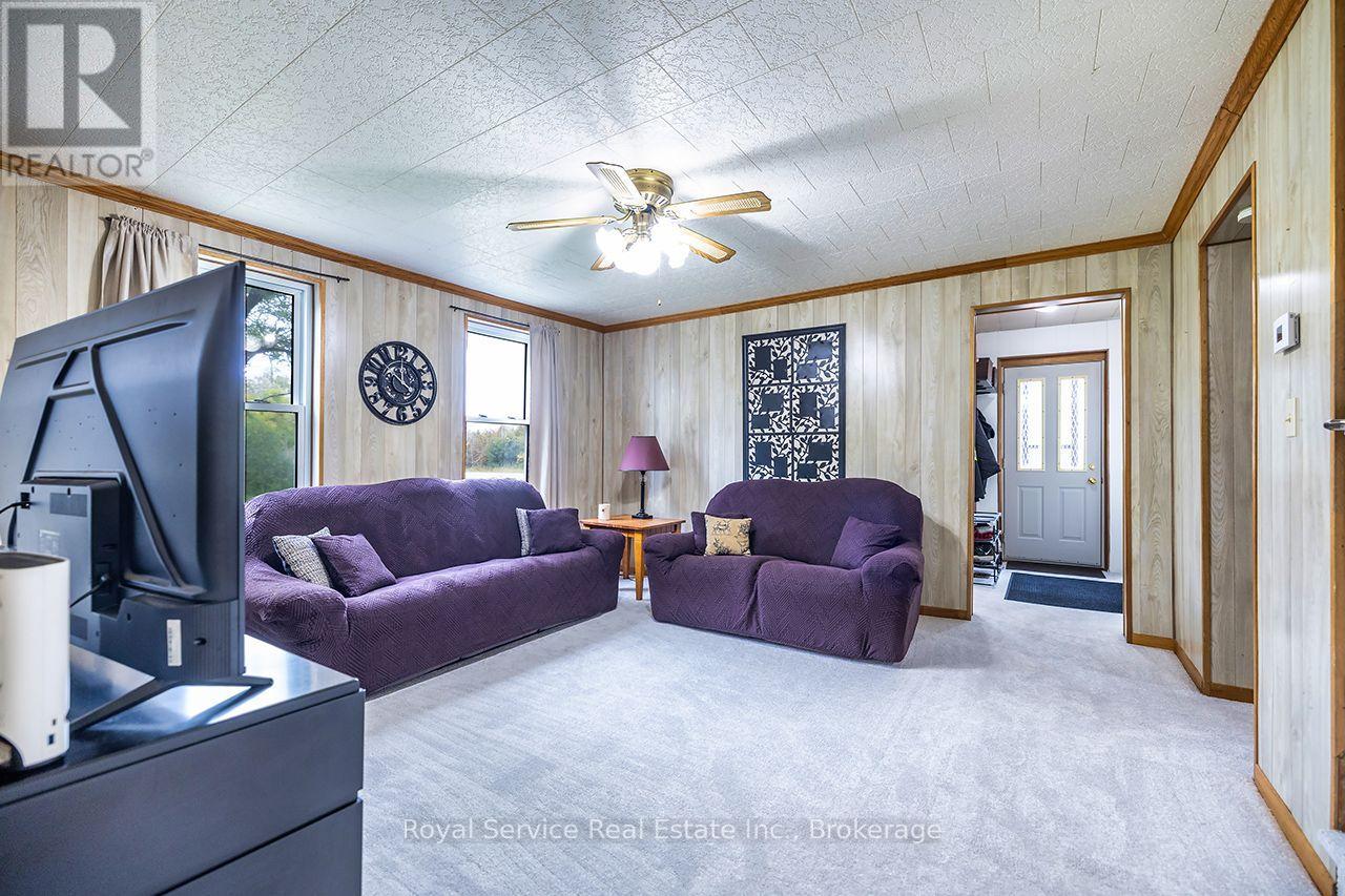 4045 Highway 2, Clarington, Ontario  L1B 0R4 - Photo 5 - E13847998