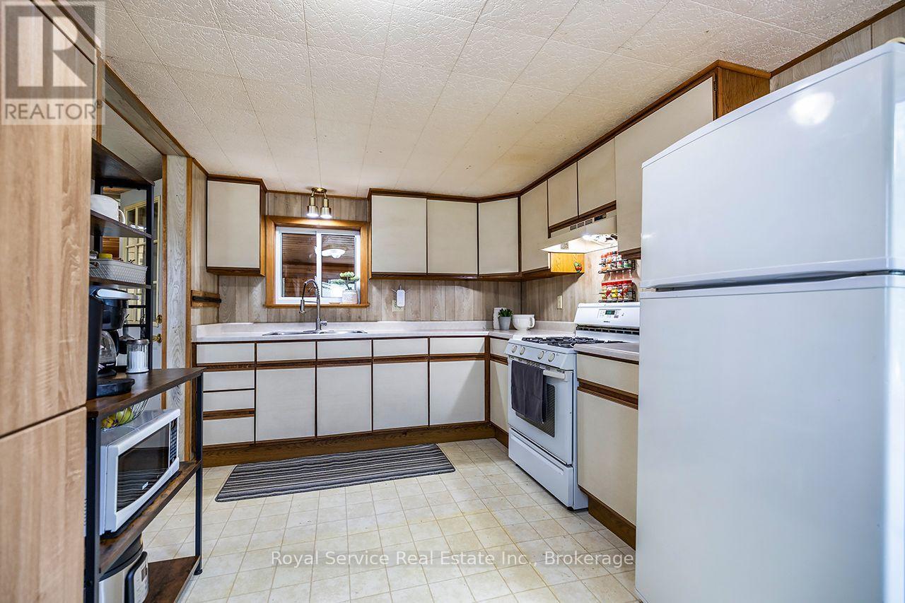 4045 Highway 2, Clarington, Ontario  L1B 0R4 - Photo 9 - E13847998