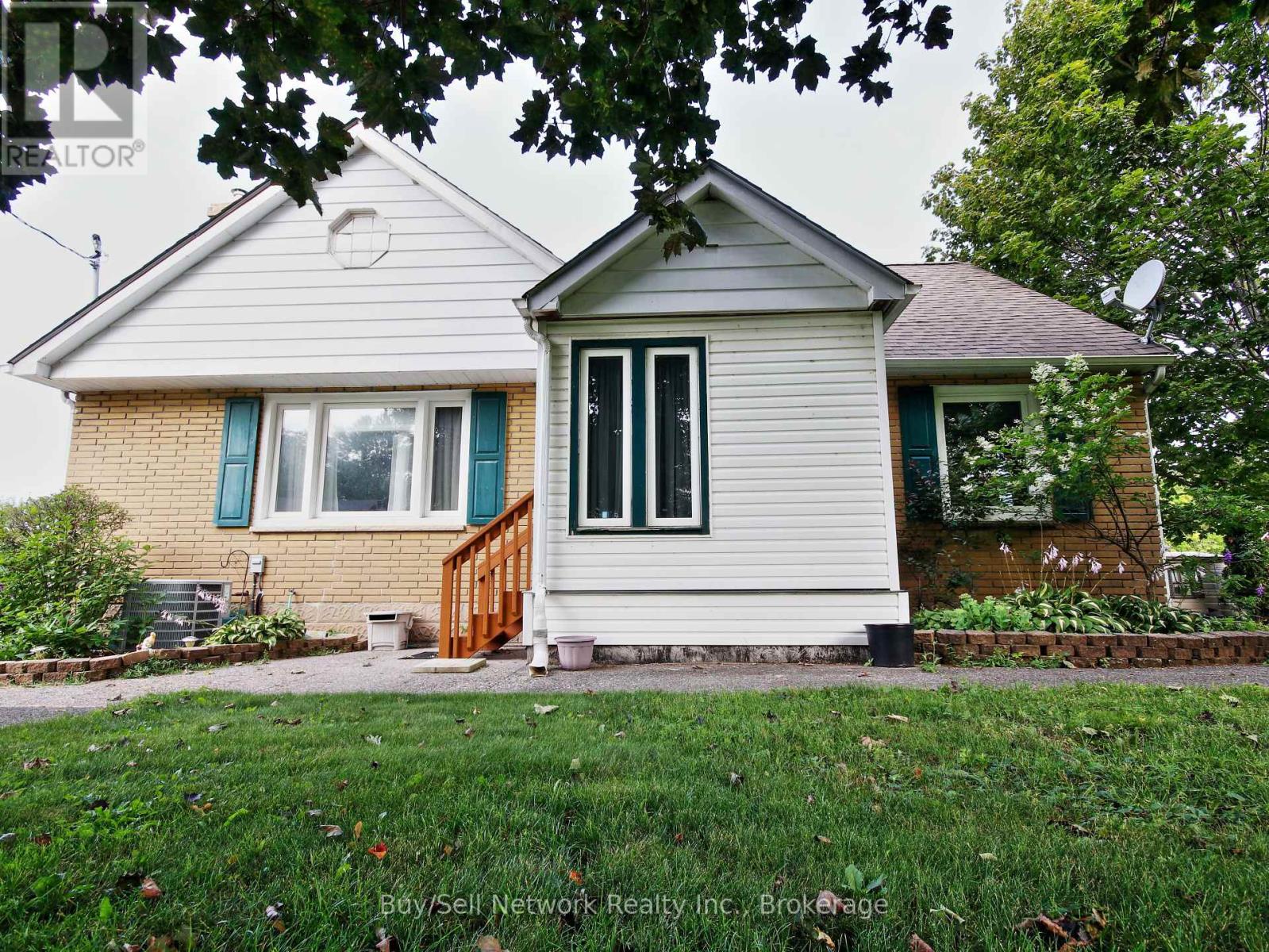 962 WARD STREET, selwyn, Ontario