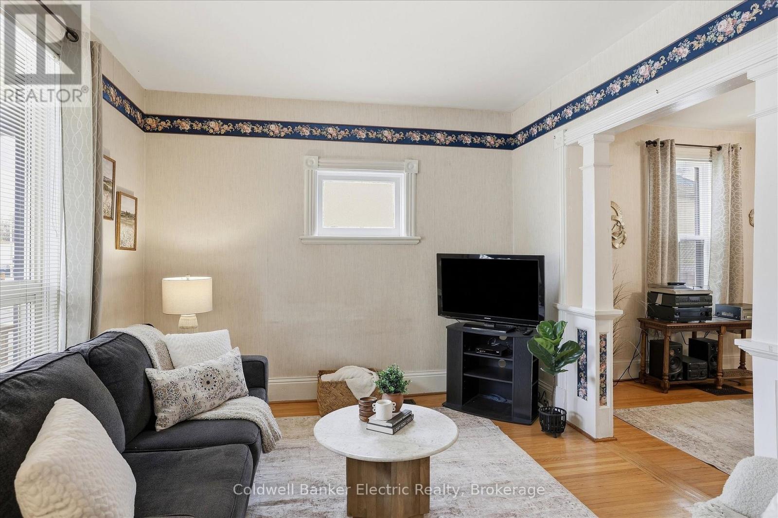 461 Murray Street, Peterborough (Town Ward 3), Ontario  K9H 2T7 - Photo 5 - X13848304