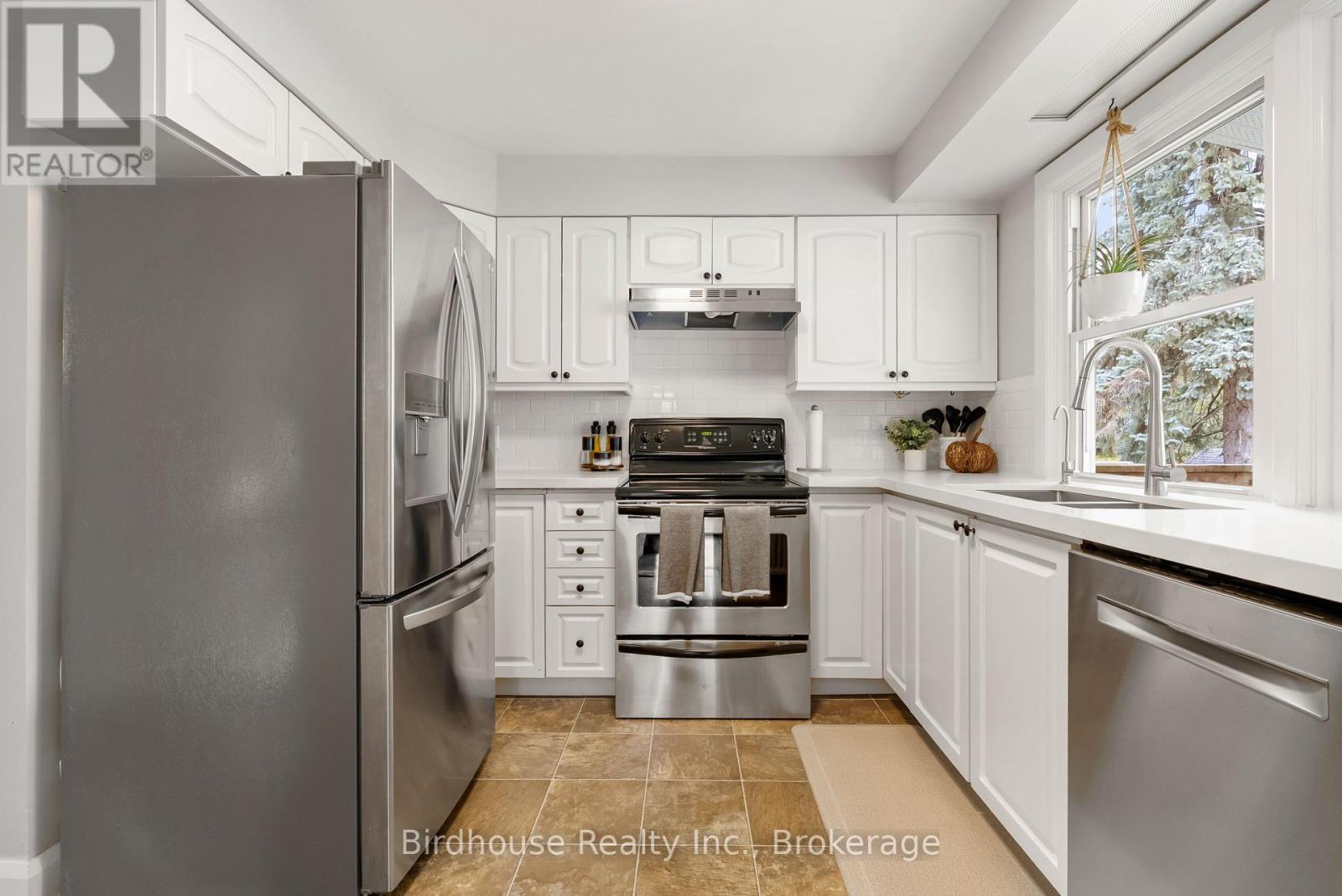 14 Angeline Street S, Kawartha Lakes (Lindsay), Ontario  K9V 3K8 - Photo 14 - X13848468