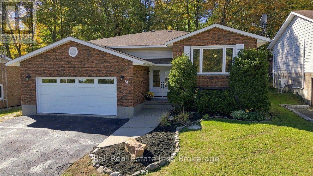 16 Maple Street, Bancroft (Bancroft Ward), Ontario  K0L 1C0 - Photo 3 - X13849090