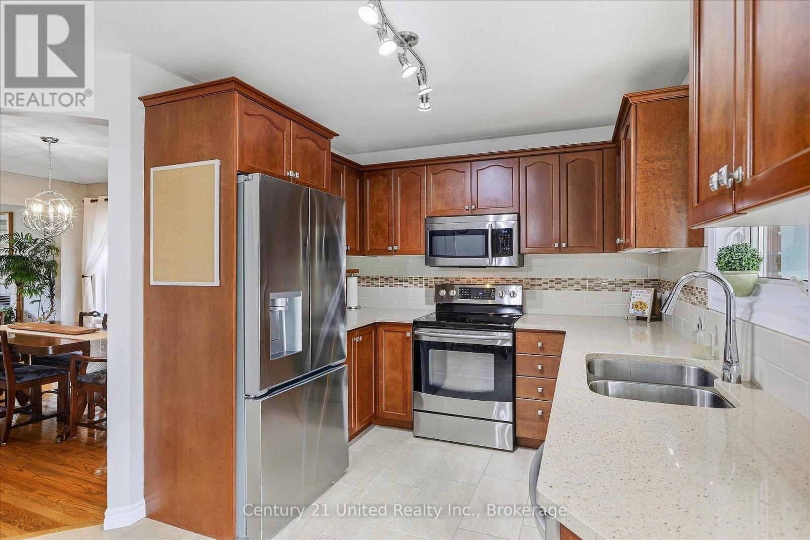 2318 Sumac Street, Peterborough (Monaghan Ward 2), Ontario  K9K 2J9 - Photo 9 - X13851188