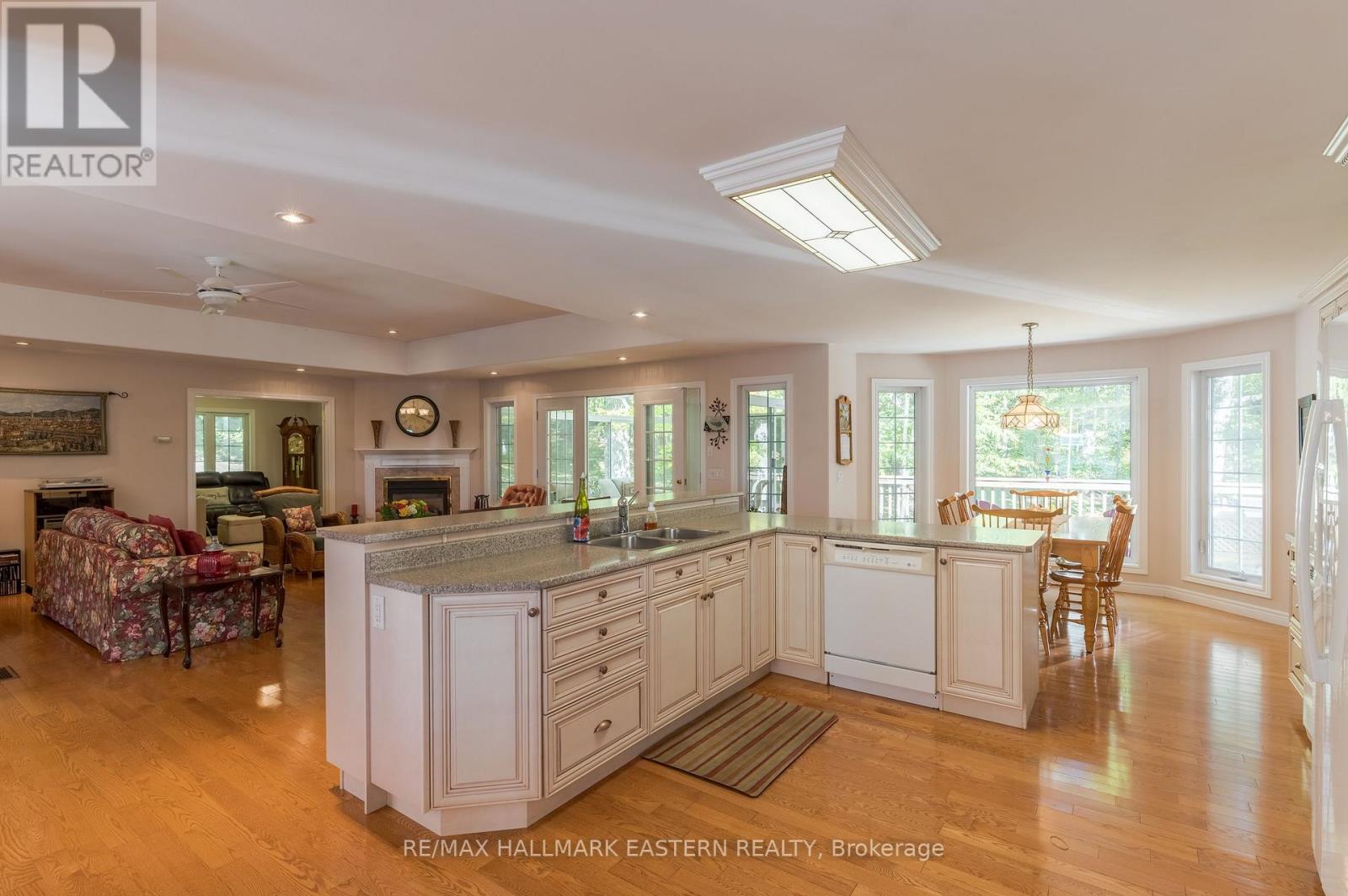 27 Woodland Trail, Kawartha Lakes (Manvers), Ontario  K0L 1A0 - Photo 10 - X13852050