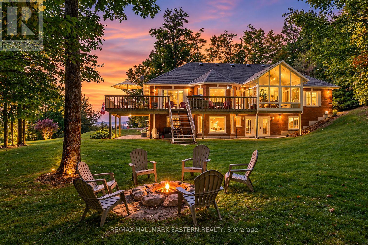 27 Woodland Trail, Kawartha Lakes (Manvers), Ontario  K0L 1A0 - Photo 2 - X13852050