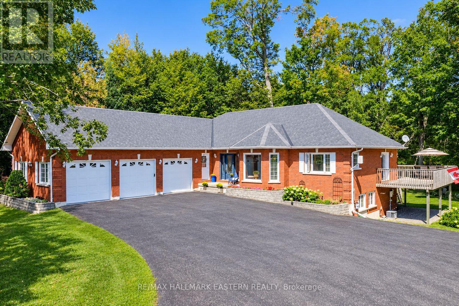27 Woodland Trail, Kawartha Lakes (Manvers), Ontario  K0L 1A0 - Photo 3 - X13852050