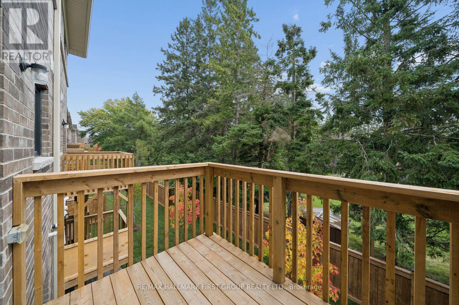 11 Marret Lane, Clarington (Newcastle), Ontario  L1B 0X2 - Photo 6 - E13852466