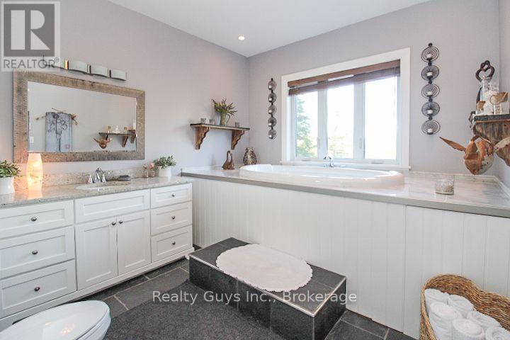 120 Second Line, Otonabee-South Monaghan, Ontario  K0L 1B0 - Photo 36 - X13853134