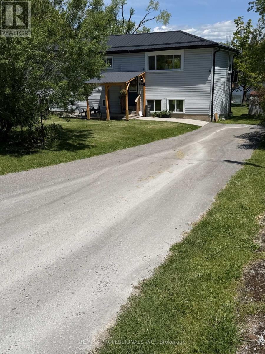22 Lawrence Street N, Kawartha Lakes (Omemee), Ontario  K9J 6X3 - Photo 2 - X13853394
