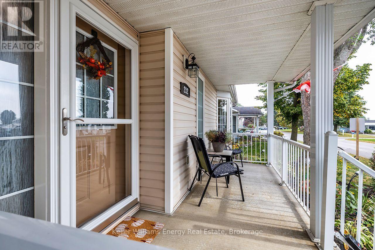 212 Wilmot Trail, Clarington (Bowmanville), Ontario  L1B 1B2 - Photo 14 - E13853862