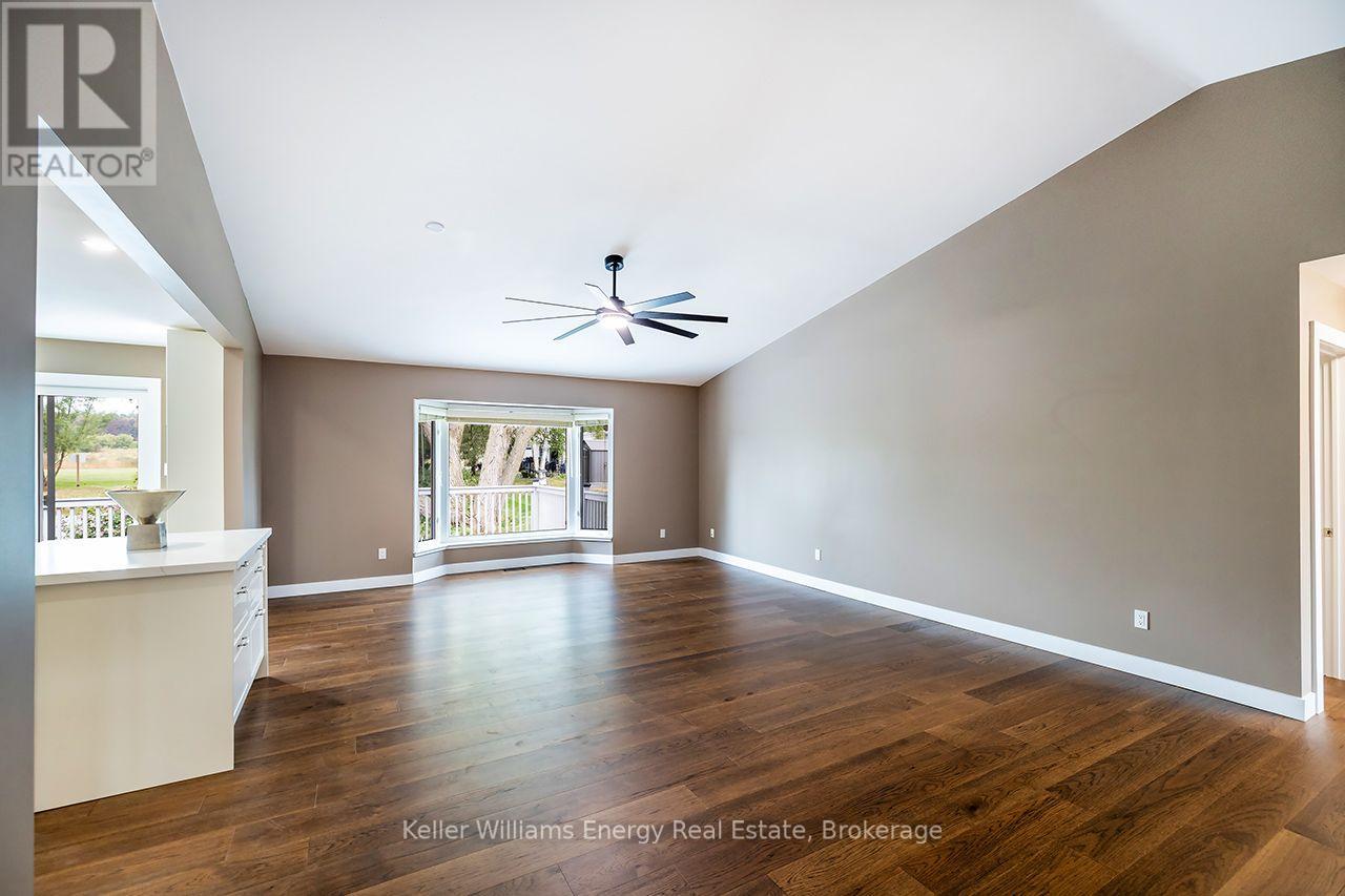 212 Wilmot Trail, Clarington (Bowmanville), Ontario  L1B 1B2 - Photo 3 - E13853862