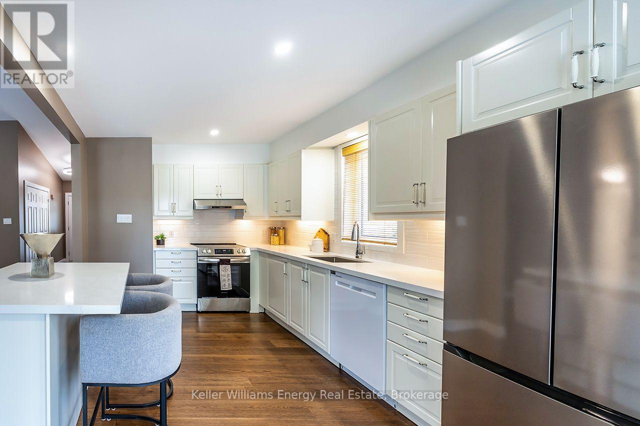 212 Wilmot Trail, Clarington (Bowmanville), Ontario  L1B 1B2 - Photo 7 - E13853862