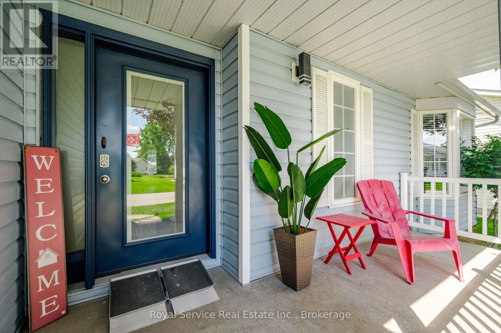 11 Algonquin Trail, Clarington (Bowmanville), Ontario  L1B 1A1 - Photo 3 - E13854450